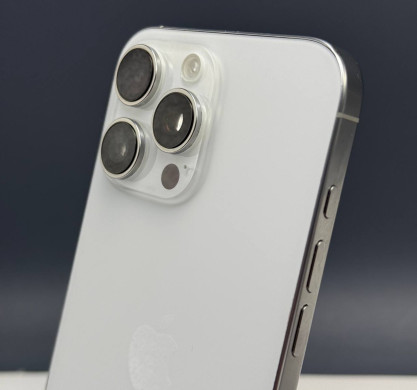 iPhone 16 Pro Max 512GB White Titanium 90%